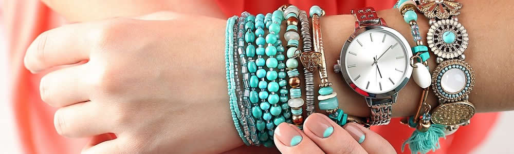 Combinar colares e pulseiras – Saiba como